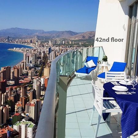 Апартаменти Deluxe Penthouse On The 42Nd Floor With Amazing Sea Views Бенідорм Екстер'єр фото