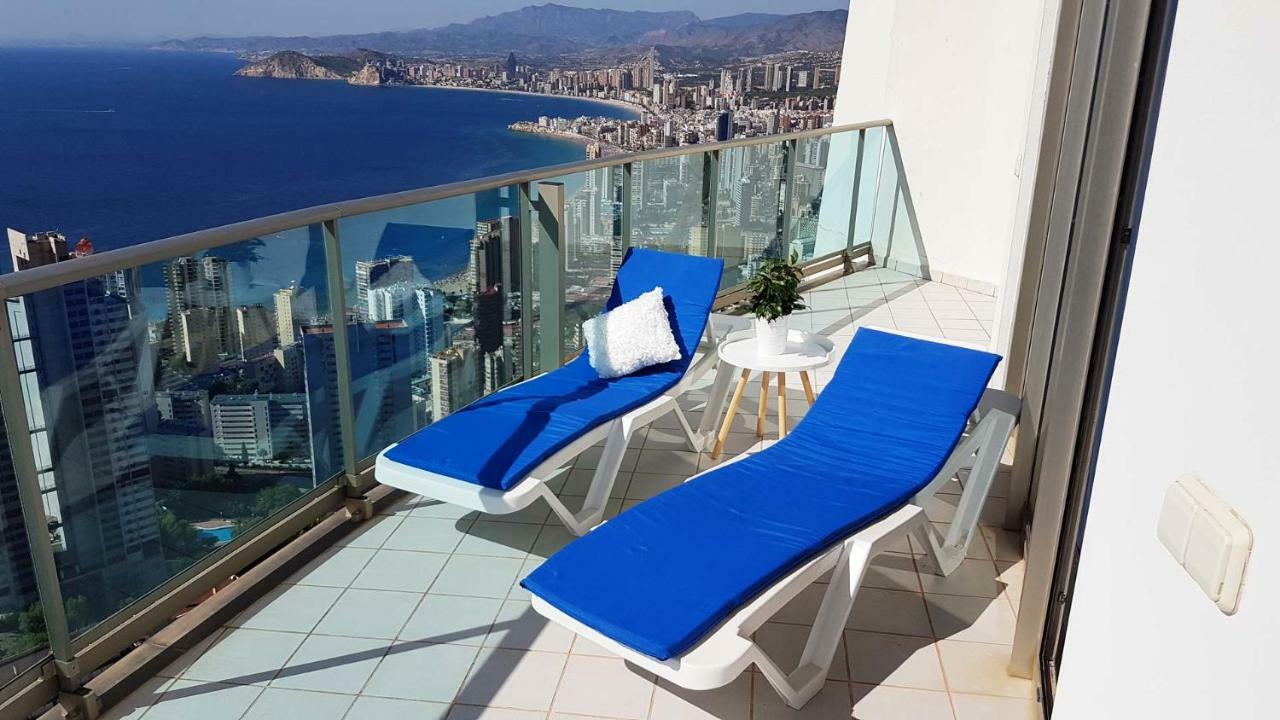 Апартаменти Deluxe Penthouse On The 42Nd Floor With Amazing Sea Views Бенідорм Екстер'єр фото